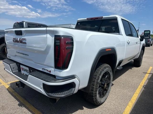 2025 GMC Sierra 2500HD Crew Cab, Standard Bed, AT4, 4WD