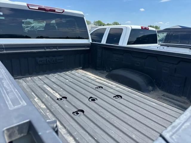 2025 GMC Sierra 2500HD Crew Cab, Standard Bed, AT4, 4WD
