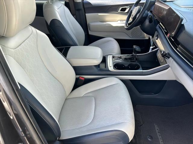 2025 Kia Carnival MPV EX