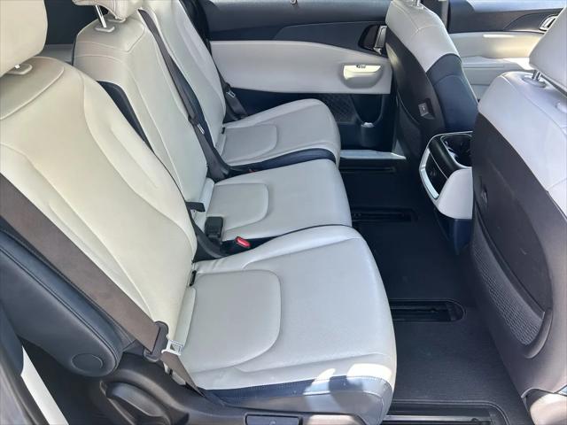 2025 Kia Carnival MPV EX