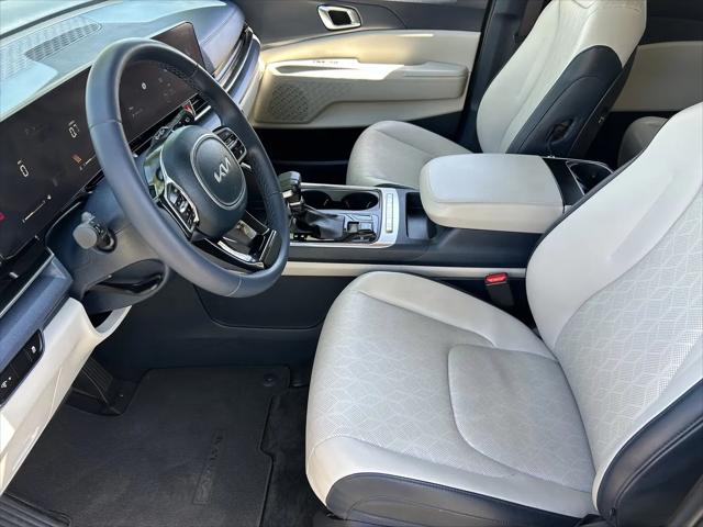 2025 Kia Carnival MPV EX