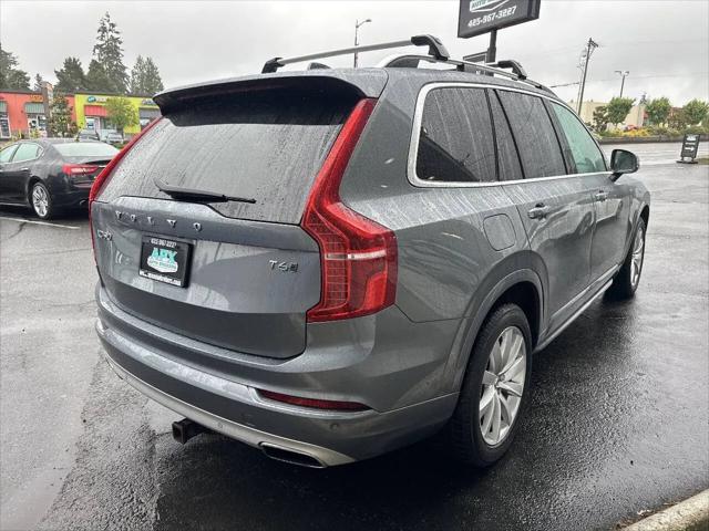 2016 Volvo XC90 T6 Momentum