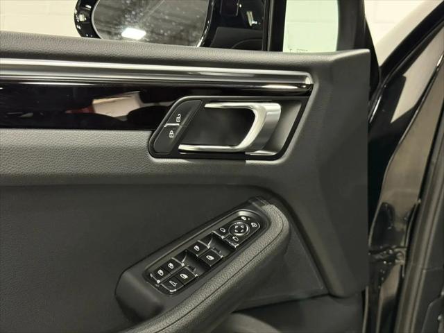 2020 Porsche Macan Macan
