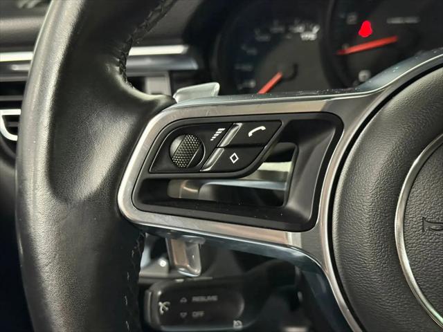 2020 Porsche Macan Macan