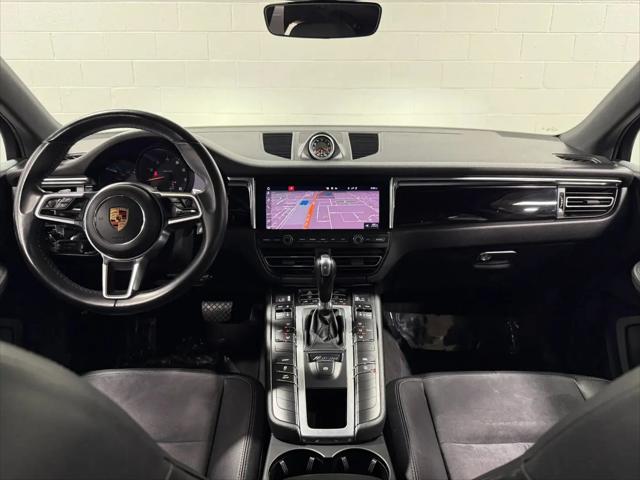 2020 Porsche Macan Macan