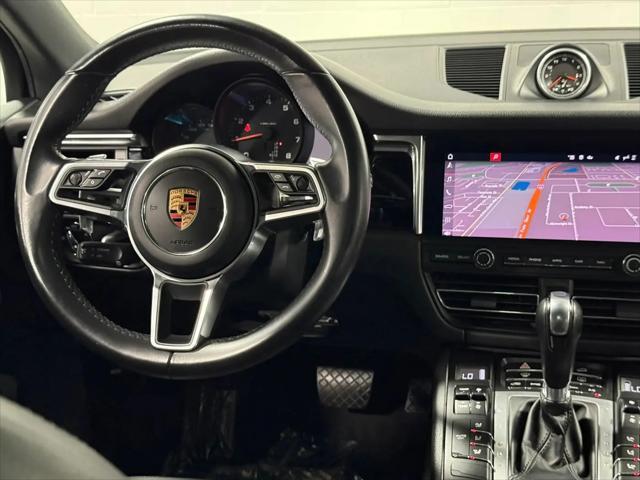 2020 Porsche Macan Macan