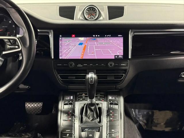 2020 Porsche Macan Macan