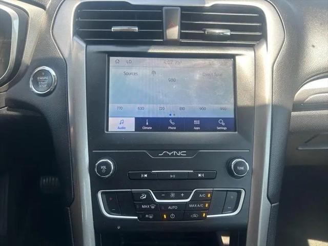 2020 Ford Fusion SE