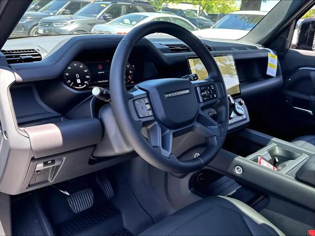 2026 Land Rover Defender P400 X-Dynamic SE