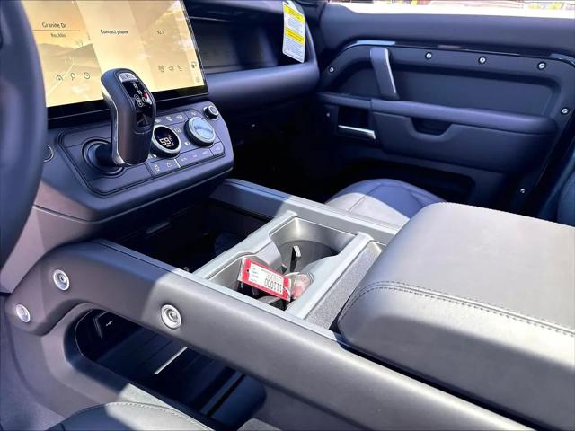2026 Land Rover Defender P400 X-Dynamic SE