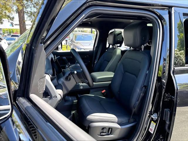 2026 Land Rover Defender P400 X-Dynamic SE