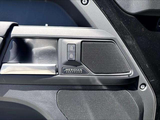 2026 Land Rover Defender P400 X-Dynamic SE