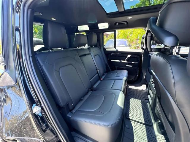2026 Land Rover Defender P400 X-Dynamic SE