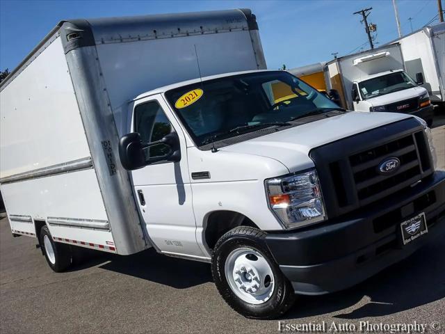 2021 Ford E-350 Cutaway Base