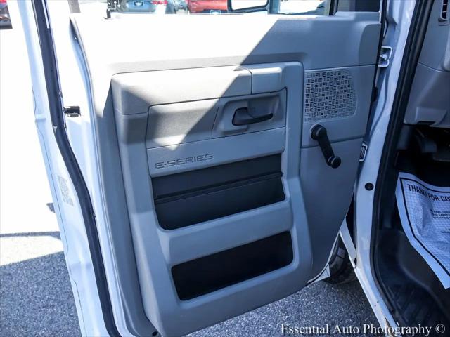 2021 Ford E-350 Cutaway Base
