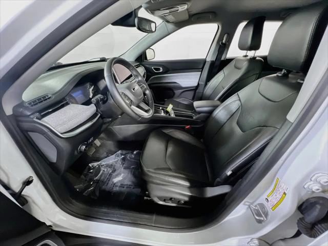 2022 Jeep Compass Latitude Lux 4x4