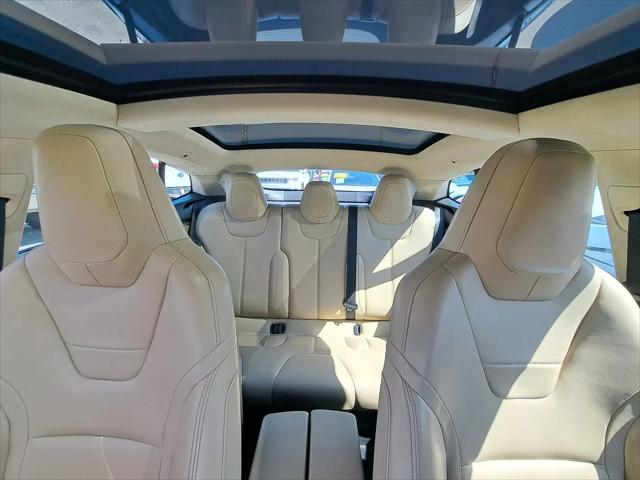 2016 Tesla Model S 90D