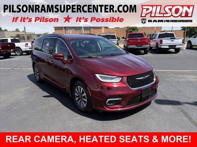 2021 Chrysler Pacifica Touring L for sale in Charleston, IL