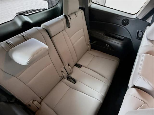 2020 Honda Pilot AWD Touring 8 Passenger