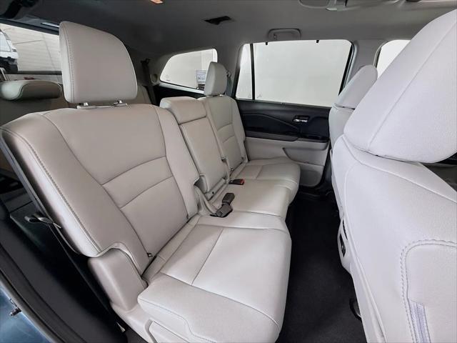 2020 Honda Pilot AWD Touring 8 Passenger