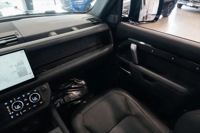 2024 Land Rover Defender 110 P525 V8