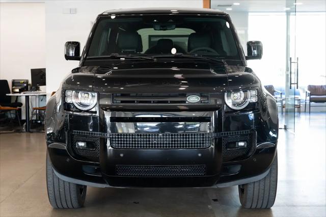 2024 Land Rover Defender 110 P525 V8