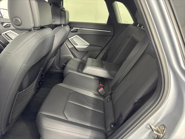 2021 Audi Q3 Premium 40 TFSI quattro Tiptronic