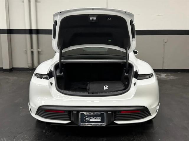 2023 Porsche Taycan Taycan