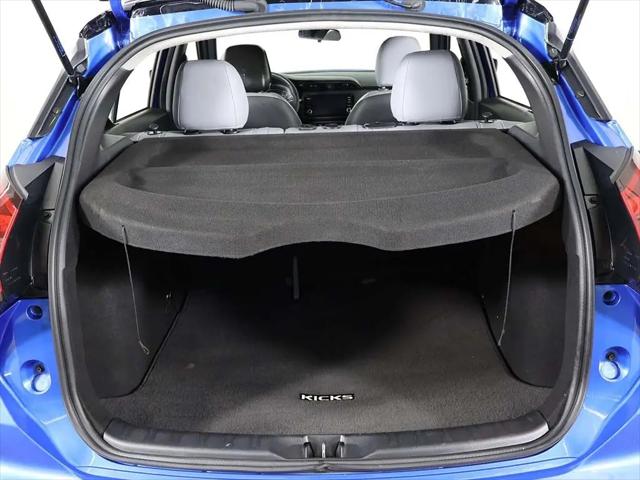 2023 Nissan Kicks SR Xtronic CVT
