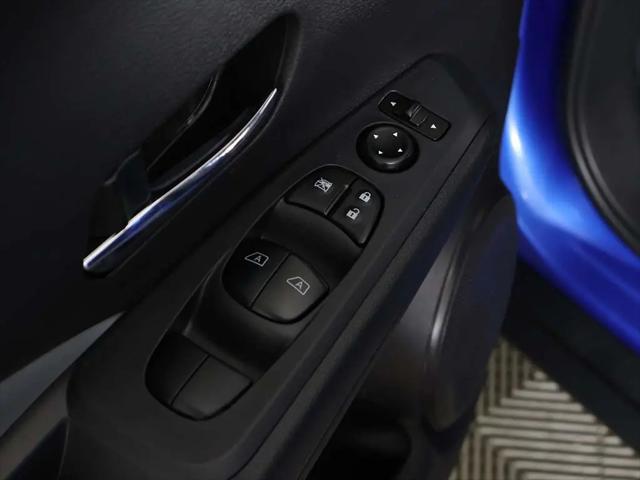 2023 Nissan Kicks SR Xtronic CVT