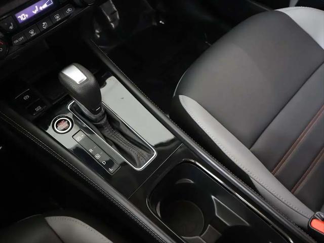 2023 Nissan Kicks SR Xtronic CVT