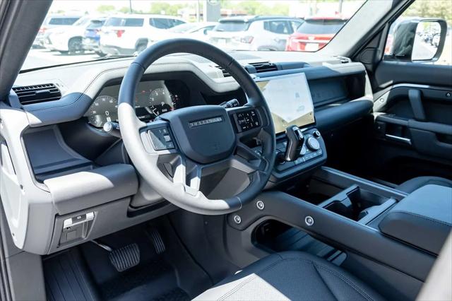 2026 Land Rover Defender P400 X-Dynamic SE