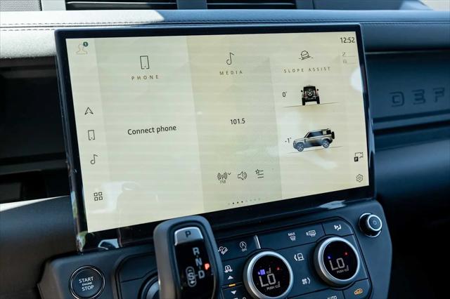 2026 Land Rover Defender P400 X-Dynamic SE