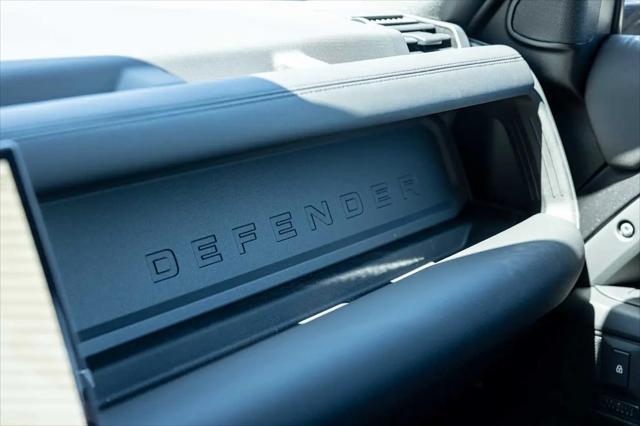 2026 Land Rover Defender P400 X-Dynamic SE