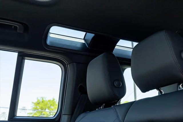 2026 Land Rover Defender P400 X-Dynamic SE