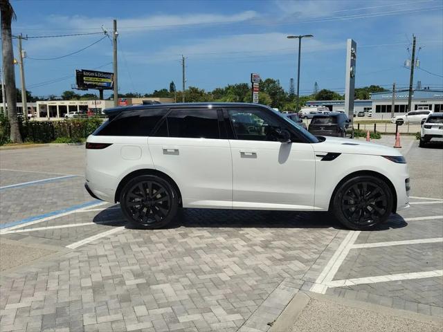 2026 Land Rover Range Rover Sport P400 Dynamic SE