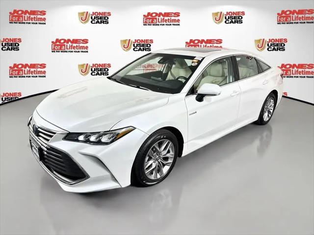 2021 Toyota Avalon XLE Hybrid