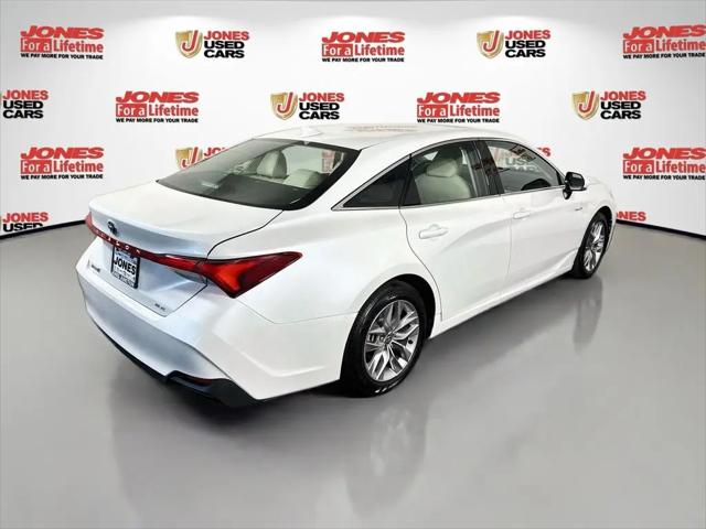 2021 Toyota Avalon XLE Hybrid