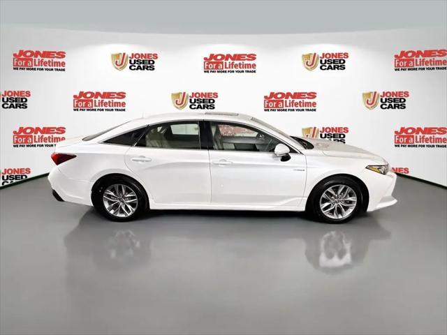 2021 Toyota Avalon XLE Hybrid