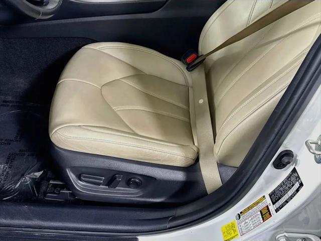 2021 Toyota Avalon XLE Hybrid