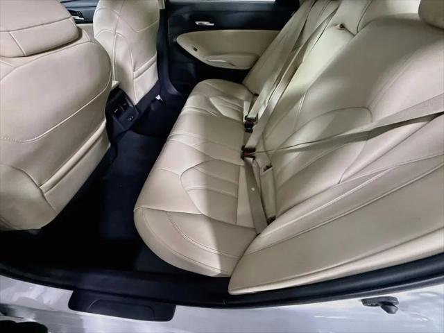 2021 Toyota Avalon XLE Hybrid