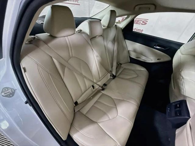 2021 Toyota Avalon XLE Hybrid