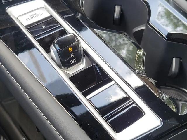 2026 Volkswagen Atlas Cross Sport SE with Technology