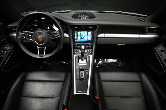 2019 Porsche 911 Carrera