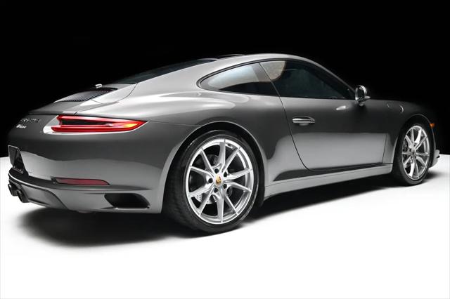 2019 Porsche 911 Carrera