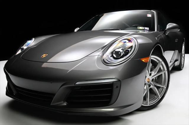 2019 Porsche 911 Carrera