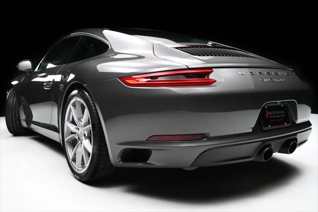 2019 Porsche 911 Carrera