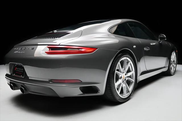 2019 Porsche 911 Carrera