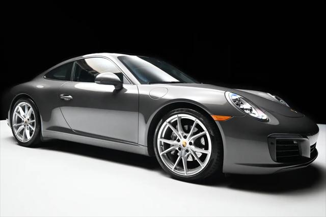 2019 Porsche 911 Carrera