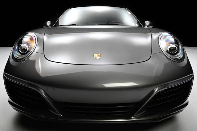2019 Porsche 911 Carrera